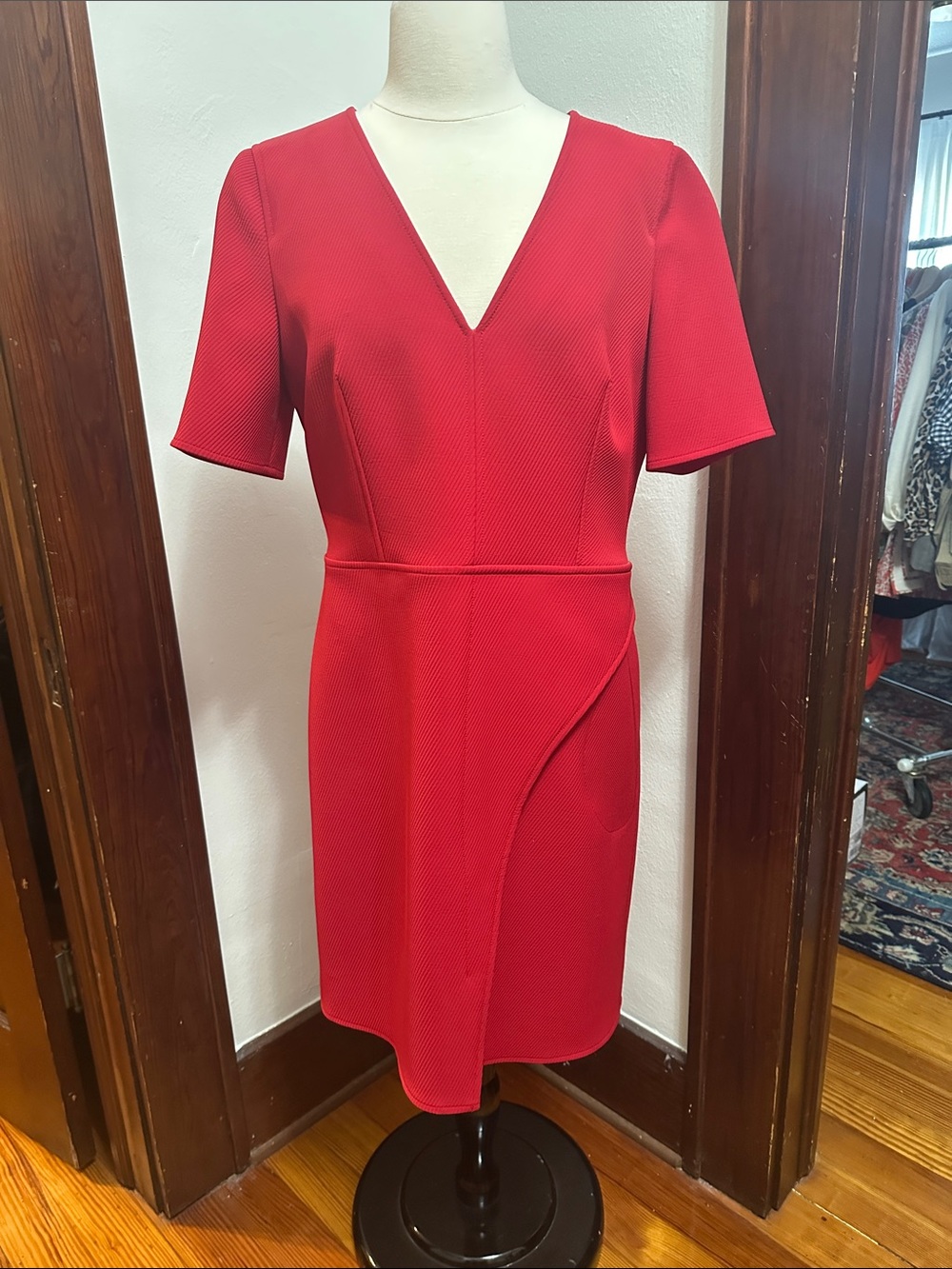 Judith & Charles Red V-Neck Short Sleeve Sheath Dress